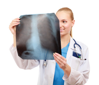 一位女医生用 x 射线的特写肖像