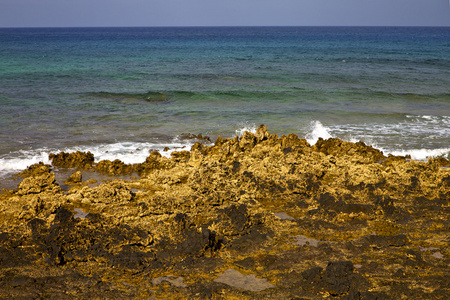 水岛泡沫岩石西班牙景观石天空海滩