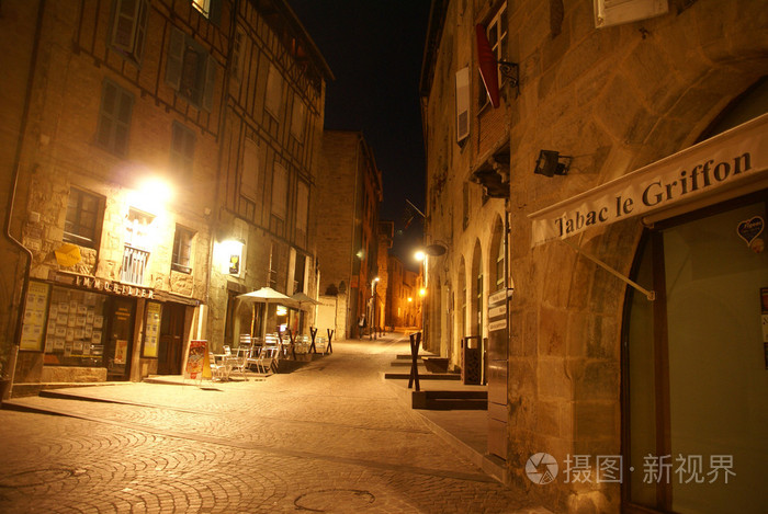 空荡的街道在旧城