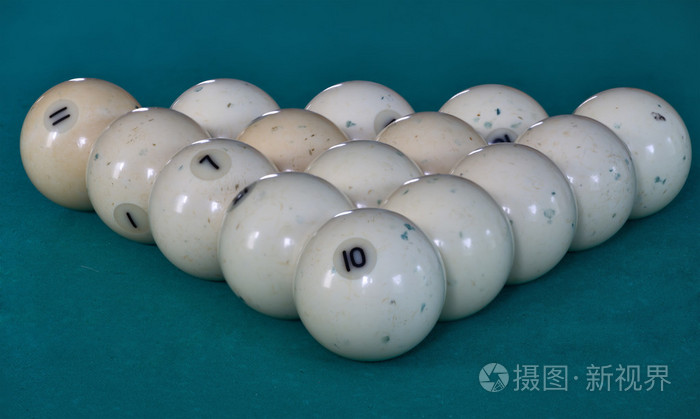 在绿色的白球forf俄罗斯台球