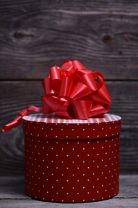 美丽的红色圣诞礼盒