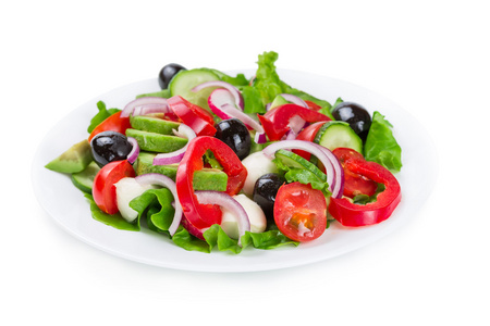 沙拉配上白色孤立的蔬菜