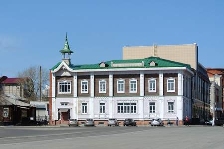 barnaul 在自由广场上的老建筑