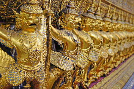 金嘉鲁达在宏伟的宫殿，在曼谷，泰国