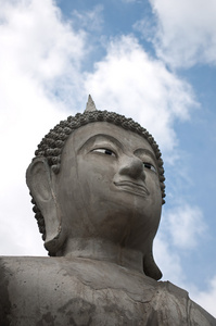 在泰国佛像冥想