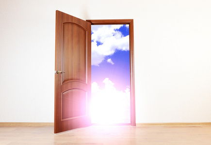 洗面池对进户门对新的生活,在房间里大开门户照片