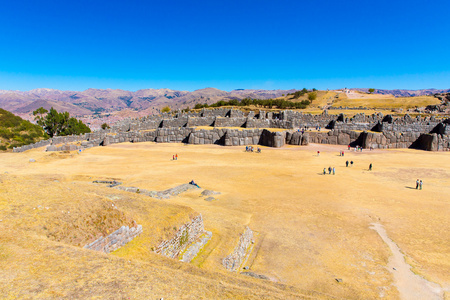 在 saqsaywaman，秘鲁的印加墙