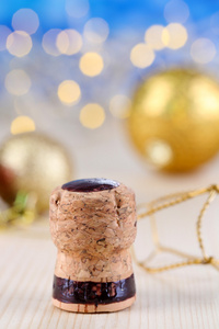 香槟的软木塞上圣诞灯背景