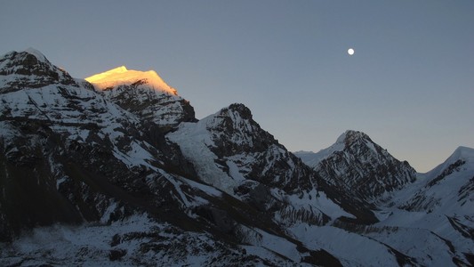 美丽的夜晚，在喜马拉雅山