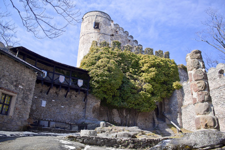 在波兰的中世纪城堡 chojnik