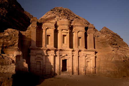 在 petra，约旦修道院