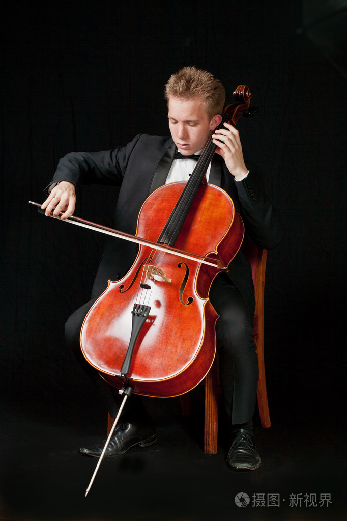 大提琴演奏家