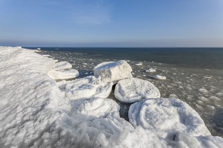 波兰在冬天波罗的海海岸