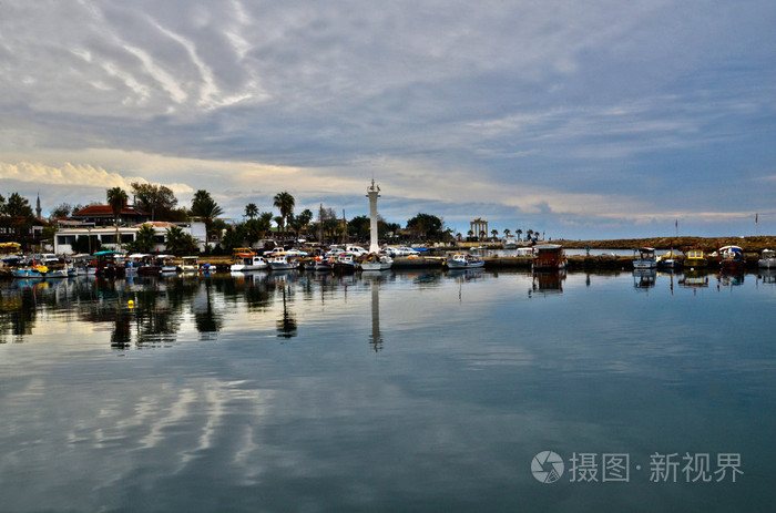 小船在海上