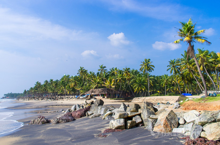 令人难以置信的印度海滩,黑沙滩,瓦卡拉.喀拉拉邦印度