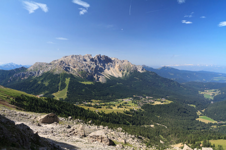 洛米蒂latemar 山