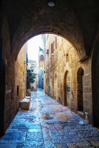 狭窄的街道在耶路撒冷旧城