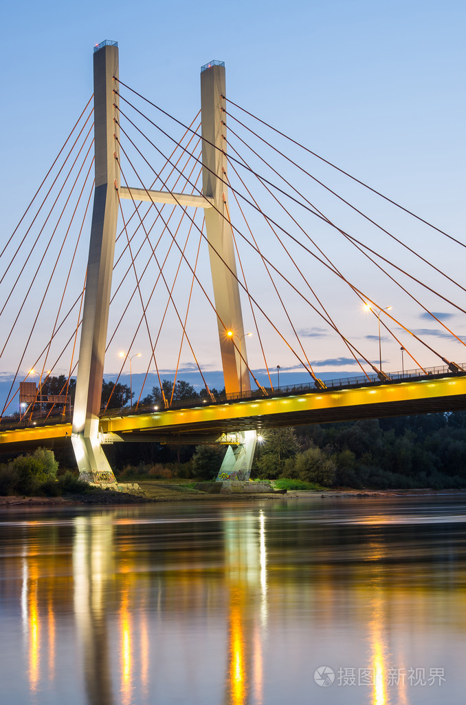 在黄昏时桥照片-正版商用图片1eb4rq-摄图新视界