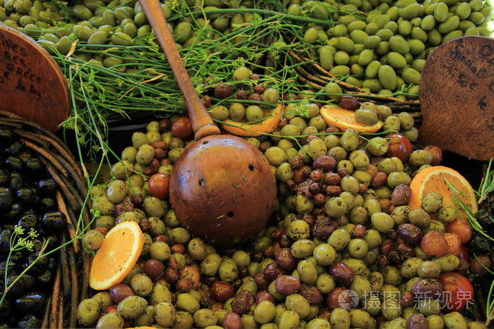 在法国市场的橄榄