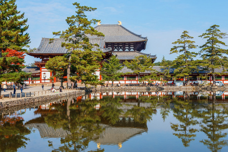 在古都奈良的东大寺