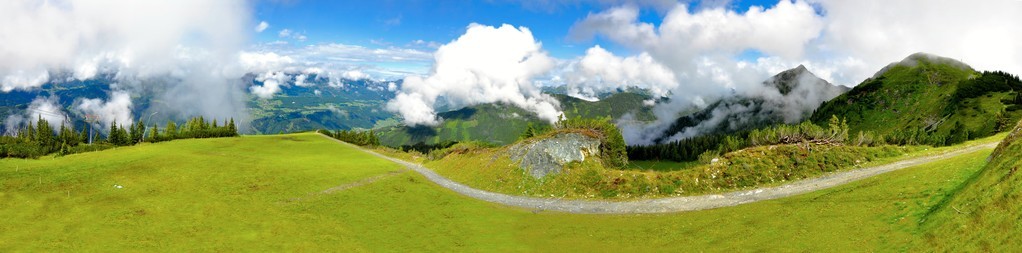 阿尔卑斯山全景