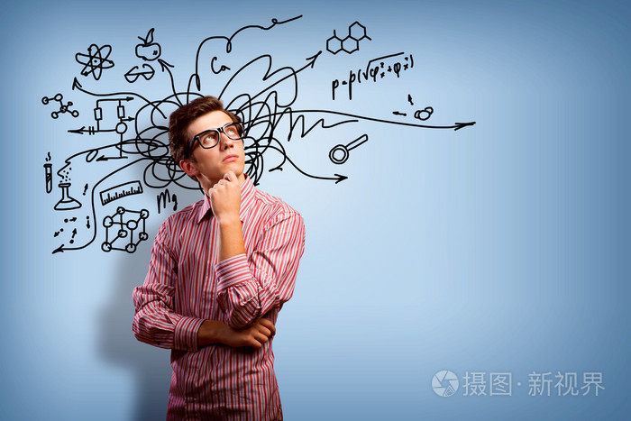 年轻人科学家戴着眼镜的思考照片-正版商用图片1ebs7v-摄图新视界