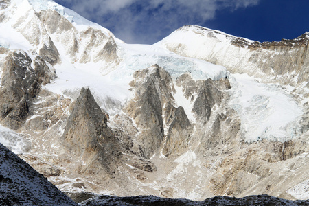 白雪峰