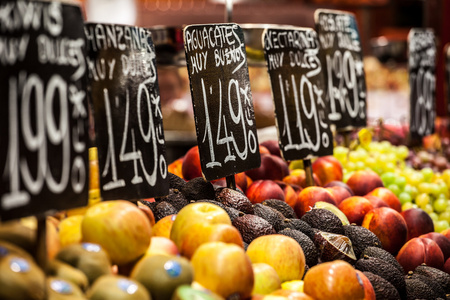 在美梦，巴塞罗那著名市场水果市场