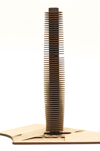 摩天大楼的建筑木制模型图片