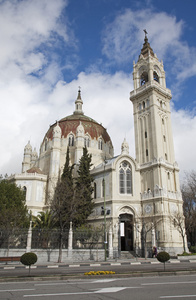 马德里教堂圣曼努埃尔 y 圣贝尼托 19 日。。在 2013 年 3 月 9 日在马德里