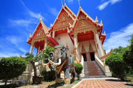 groe ElefantenStatue im Wat Ketumwadee Sri wararam