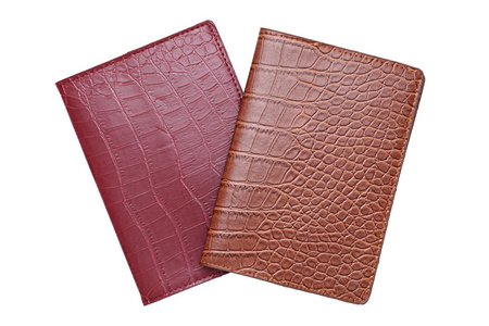 棕色和红色皮革封面笔记本