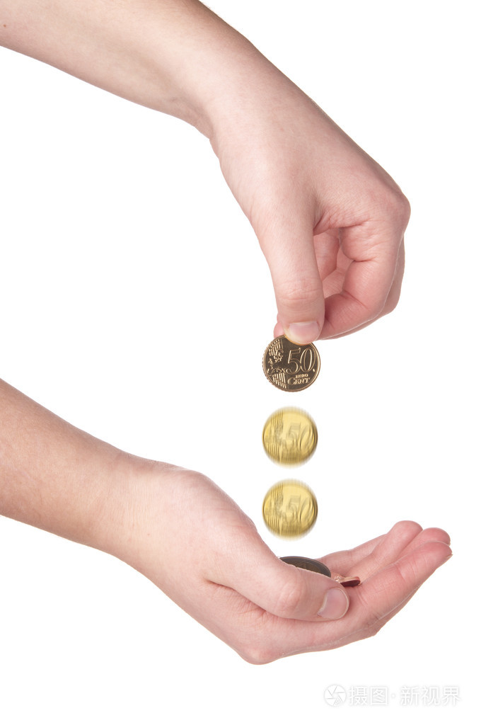 手在白色背景上给钱