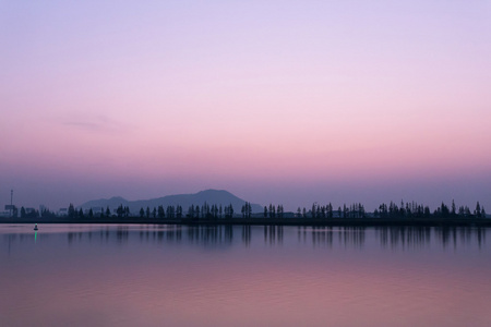 美丽的湖