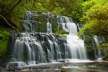 purakaunui 瀑布