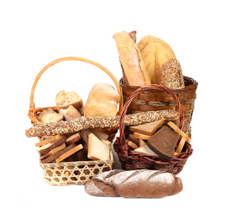 新鲜的面包，在篮子里