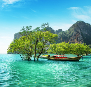 船上莱利海滩，泰国