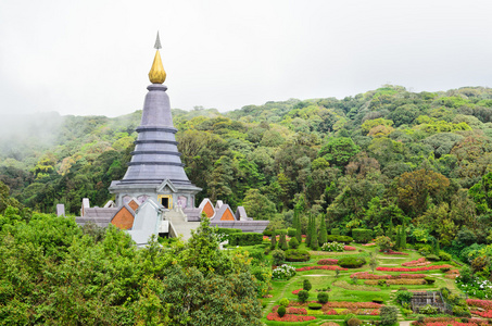 帕玛哈泰 napapolphumisiri 宝塔