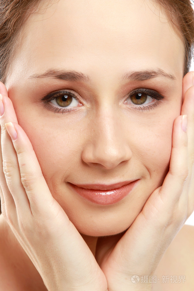 美丽的女人,摸她的脸