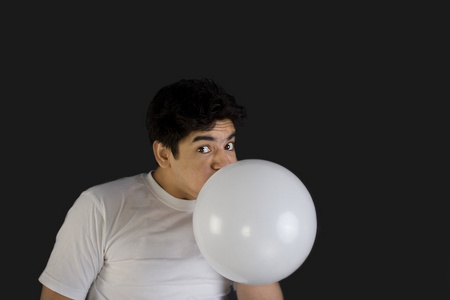 吹气球图片-吹气球素材-吹气球插画-摄图新视界