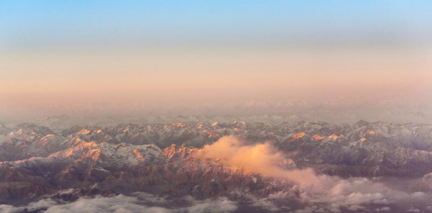 美丽的景色，从飞机到 himalay 的山脉