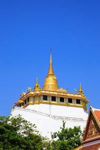 黄金山，在曼谷的扫管笏金山寺古塔