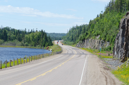 transcanada 公路沿上级湖岸