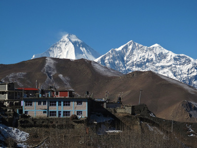 道拉吉里和 Tukuche 峰，查看从 Muktinath