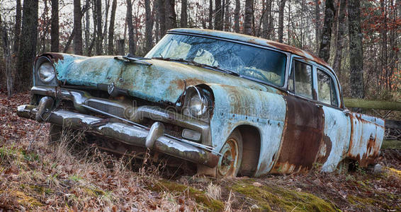 废弃车图片