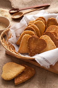 galletas con semillas de ssamo en forma de corazn