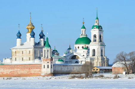 在冬天，金戒指的俄罗斯罗斯托夫斯 yakovlevsky 迪米特里耶夫修道院