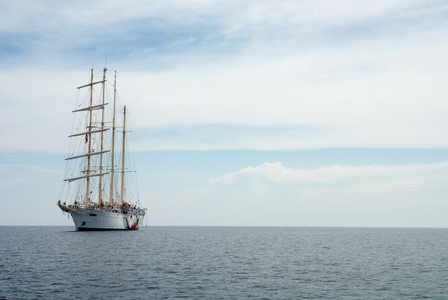 帆船上安达曼海