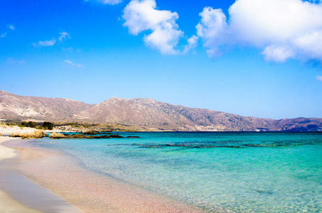 elafonissi 海滩，带粉红色的白色沙滩和绿松石水 克里特岛 希腊