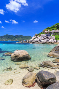 美丽的大海，在 tropicla 岛上，水晶般清澈的水